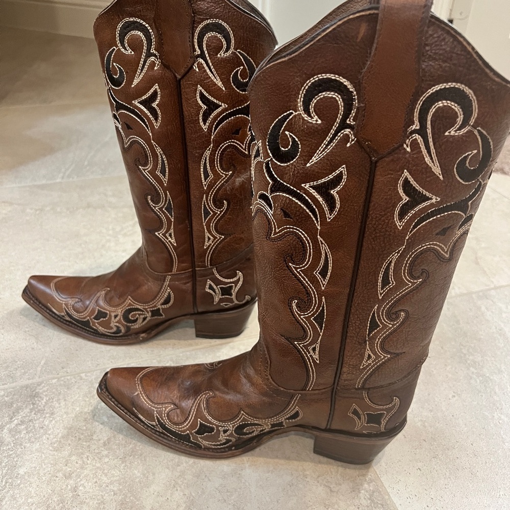 Circle G Western Boots with Embroidery